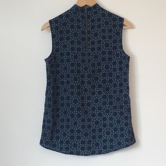 🌼 3/$20 Joe Fresh | Sleeveless Blouse - Picture 3 of 4